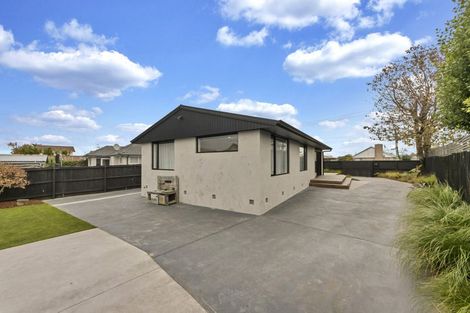 Photo of property in 248 Grimseys Road, Redwood, Christchurch, 8051