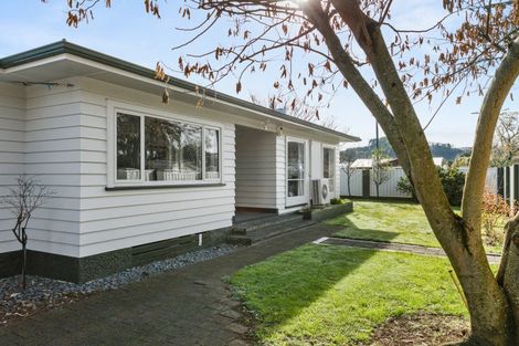 Photo of property in 2 Emily Street, Riverdale, Gisborne, 4010