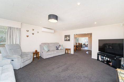 Photo of property in 3 Gainsborough Grove, Highbury, Palmerston North, 4412