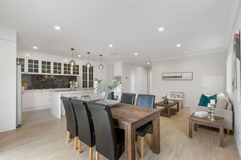 Photo of property in 39 Cloonlyon Drive, Flat Bush, Auckland, 2019
