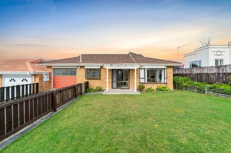 Photo of property in 1/27 King Edward Avenue, Papakura, 2110