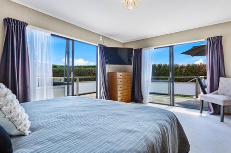 Photo of property in 114a Mcleod Road, Te Atatu South, Auckland, 0610