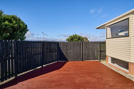 Photo of property in 18 Eastview Grove, Normandale, Lower Hutt, 5010