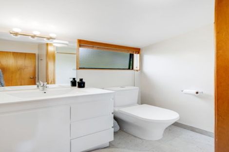 Photo of property in 238 Point View Drive, East Tamaki Heights, Auckland, 2016