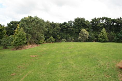 Photo of property in 236 Kiwitahi Road, Helensville, 0875