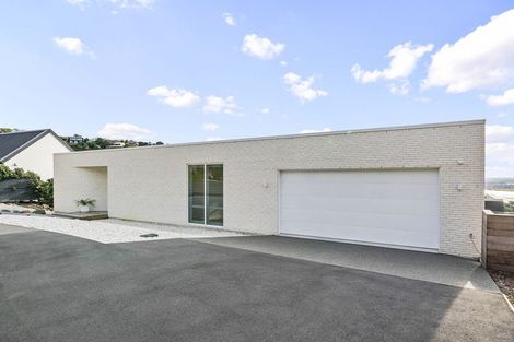 Photo of property in 13 Saint Remy Lane, Redcliffs, Christchurch, 8081