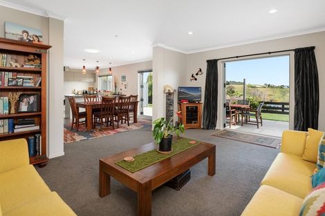 Photo of property in 112r Waikite Road, Welcome Bay, Tauranga, 3175