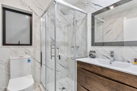 Photo of property in 664d Pakuranga Road, Howick, Auckland, 2010