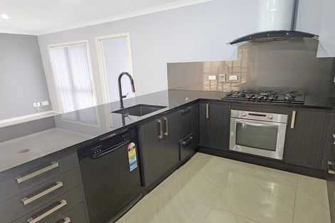 Photo of property in 52 Aotea Drive, Aotea, Porirua, 5024