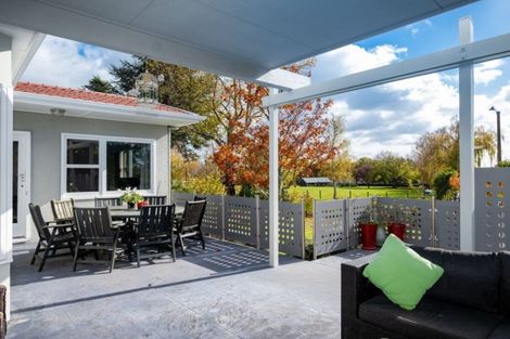 Photo of property in 1 Hereworth Grove, Havelock North, 4130