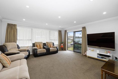 Photo of property in 51 Bonnie Glen Crescent, Ebdentown, Upper Hutt, 5018