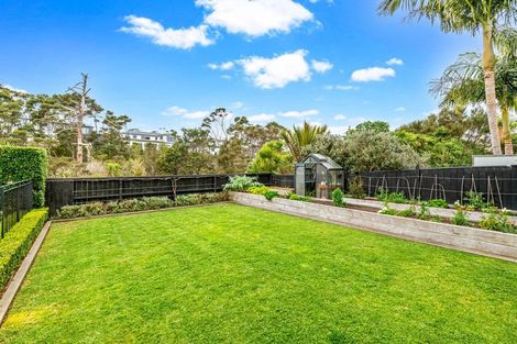 Photo of property in 95 Aberley Road, Schnapper Rock, Auckland, 0632