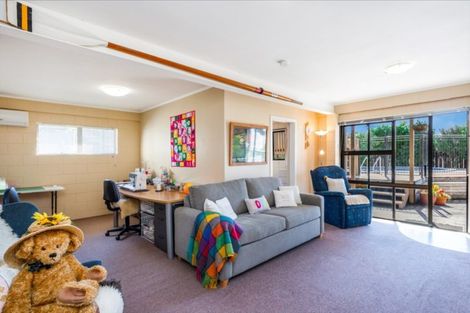 Photo of property in 13 Pelorus Street, Glenview, Hamilton, 3206