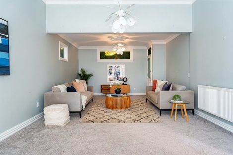 Photo of property in 50 Garden Road, Northland, Wellington, 6012