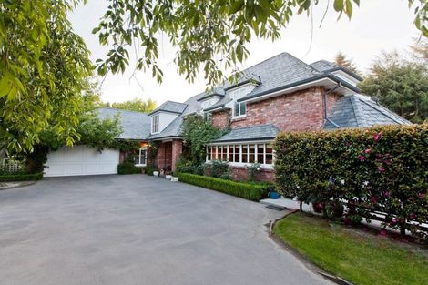 Photo of property in 163 Gardiners Road, Harewood, Christchurch, 8051