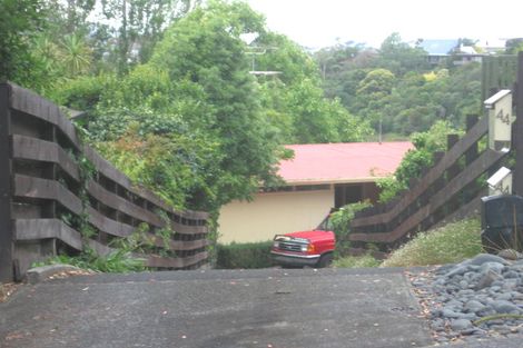 Photo of property in 2/44 Deuxberry Avenue, Northcote, Auckland, 0627