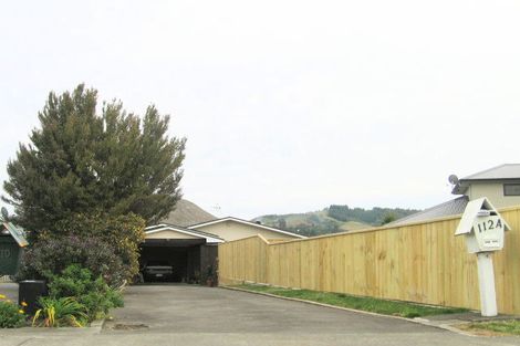 Photo of property in 112a Avondale Road, Taradale, Napier, 4112