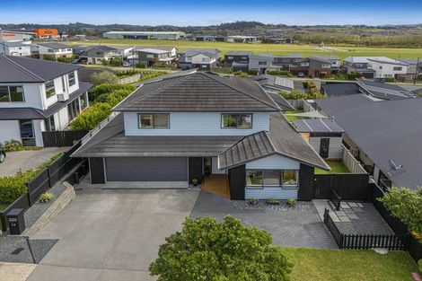 Photo of property in 14 Kingfisher Road, Silverdale, 0932