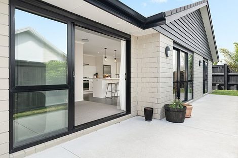 Photo of property in 114 Palm Springs Boulevard, Papamoa Beach, Papamoa, 3118