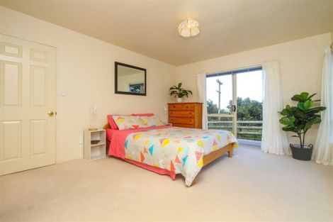 Photo of property in 47 Pinetone Road, Kumeu, 0892