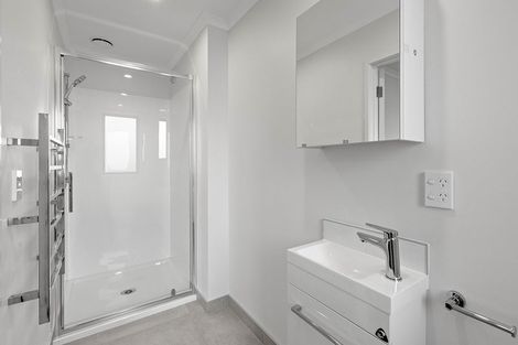 Photo of property in 2/19 Beale Street, Hamilton East, Hamilton, 3216