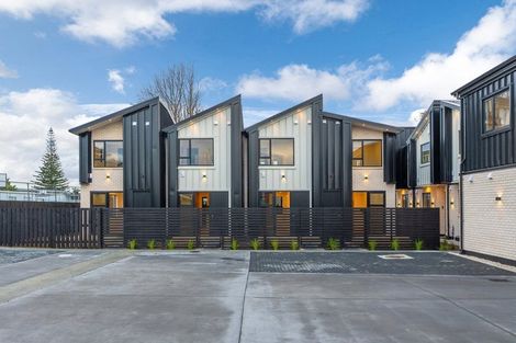 Photo of property in 1/9 Blanes Road, Weymouth, Auckland, 2103