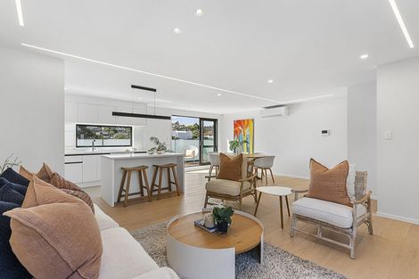 Photo of property in 3/165 Wellington Street, Howick, Auckland, 2014