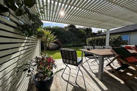 Photo of property in 24 Laly Haddon Place, Matakana, 0985