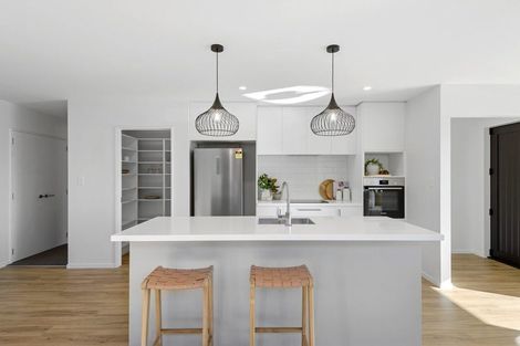 Photo of property in 42 Finstock Way, Rolleston, 7614