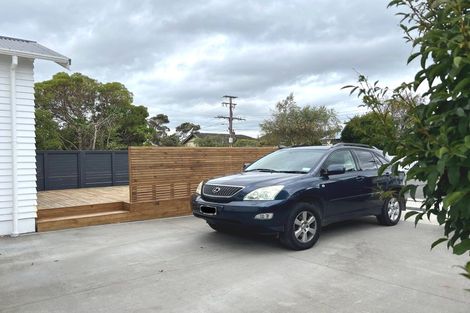Photo of property in 4 Moana Grove, Waiwhetu, Lower Hutt, 5010