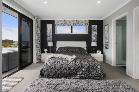 Photo of property in 19 Wairere Rise, Omokoroa, 3114
