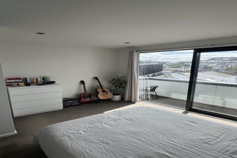 Photo of property in 464u3 Adelaide Road, Berhampore, Wellington, 6023
