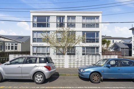 Photo of property in Victoria Court, 10/4u Queen Street, Mount Victoria, Wellington, 6011
