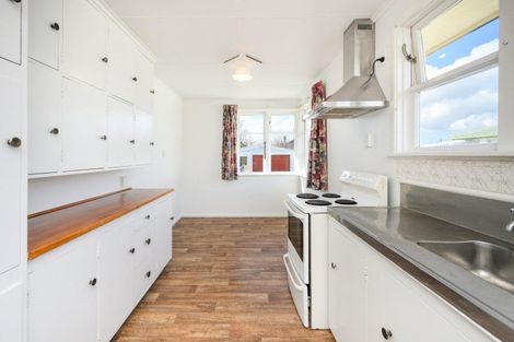 Photo of property in 3 Forth Terrace, Roslyn, Palmerston North, 4414