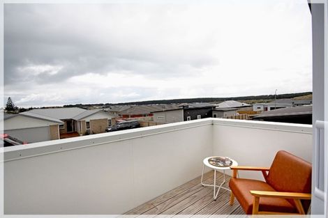 Photo of property in 7 Story Street, Foxton Beach, Foxton, 4815