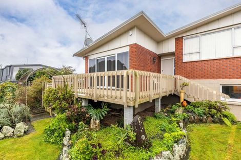 Photo of property in 42 Park Lane, Waitara, 4320