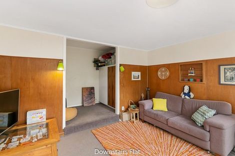 Photo of property in 21 Thorby Street, Northland, Wellington, 6012