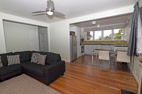 Photo of property in 76 Forest Hill Road, Henderson, Auckland, 0612