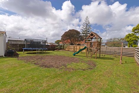 Photo of property in 76 Forest Hill Road, Henderson, Auckland, 0612
