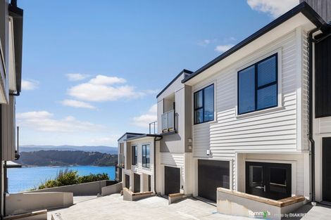 Photo of property in 25u2 Thane Road, Roseneath, Wellington, 6011