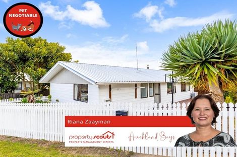 Photo of property in 25 Lilburn Crescent, Massey, Auckland, 0614