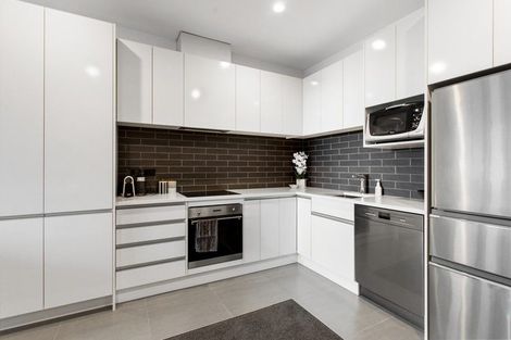 Photo of property in 114/81 Mapou Road, Hobsonville, Auckland, 0616