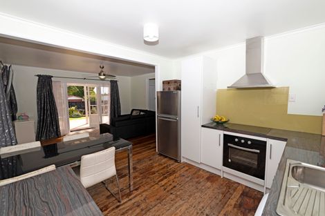 Photo of property in 76 Forest Hill Road, Henderson, Auckland, 0612