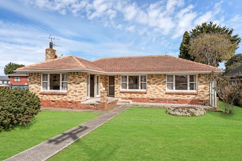 Photo of property in 1/10 Grove Road, Papakura, 2110
