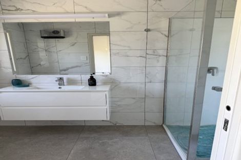 Photo of property in 1 Renown Road, Raumati South, Paraparaumu, 5032