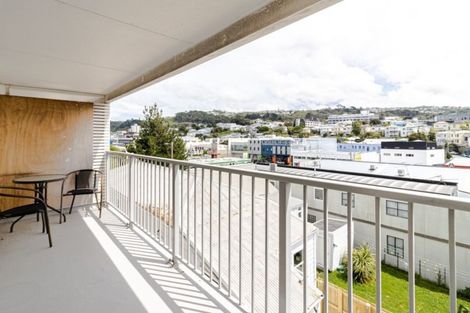 Photo of property in 23/8u Girton Terrace, Mount Cook, Wellington, 6021