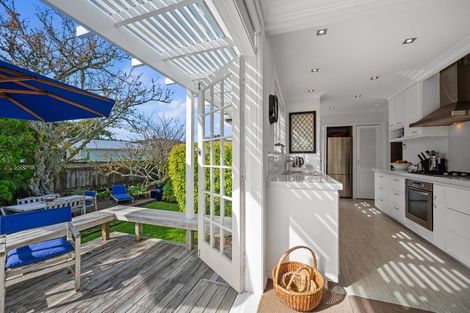 Photo of property in 62 Northboro Road, Belmont, Auckland, 0622