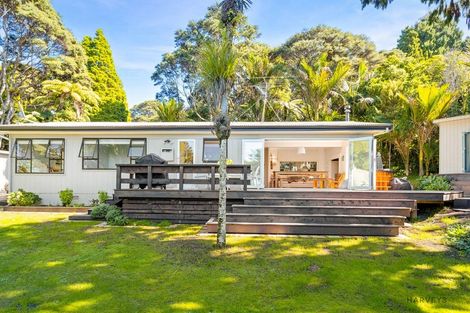 Photo of property in 282 Shaw Road, Titirangi, Auckland, 0604