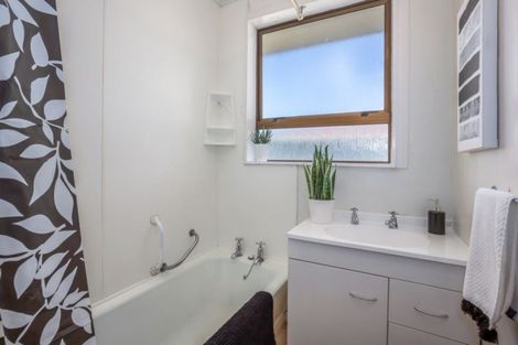 Photo of property in 87 Te Pene Avenue, Titahi Bay, Porirua, 5022