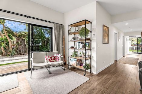 Photo of property in 17 Arthur Street, Whitianga, 3510
